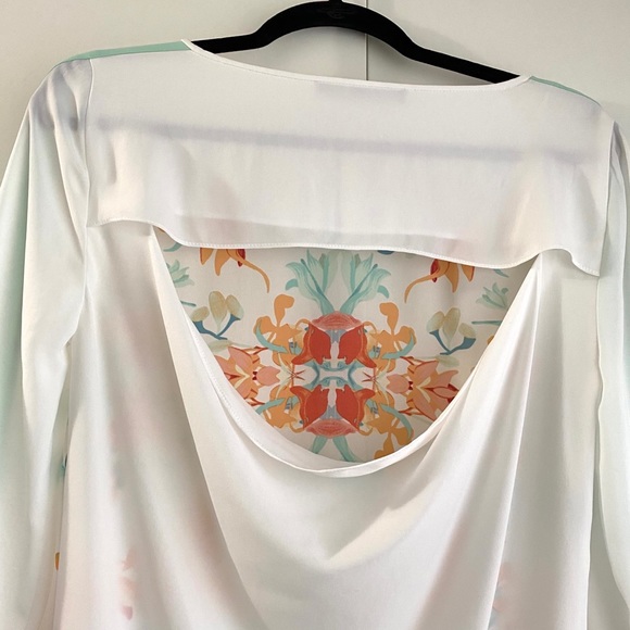 Floral High-Low Tunic/Blouse - Picture 5 of 6